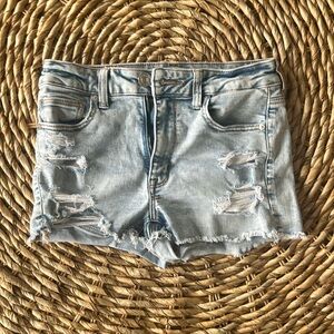 American Eagle women’s size 6 denim cutoff shorts